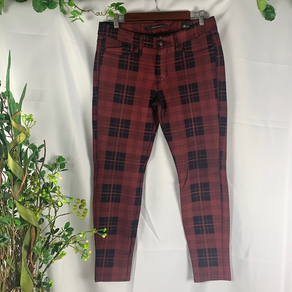 ❌TRADED❌ Dylan George Plaid Stretchy Skinny Pants - Picture 7 of 16
